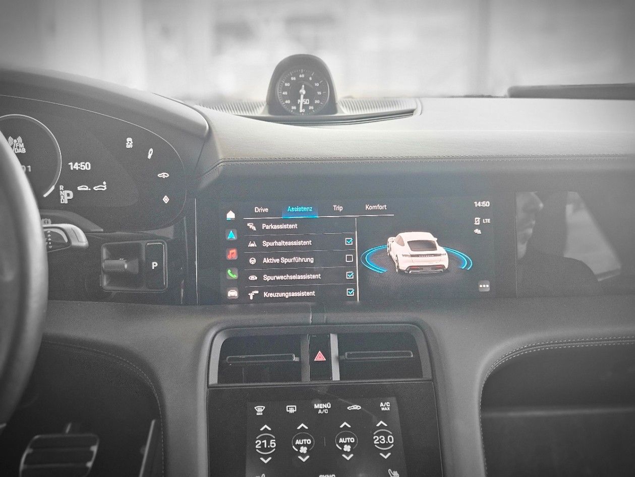 Porsche Taycan Turbo !GARANTIE! BOSE/MATRIX/KERAMIK