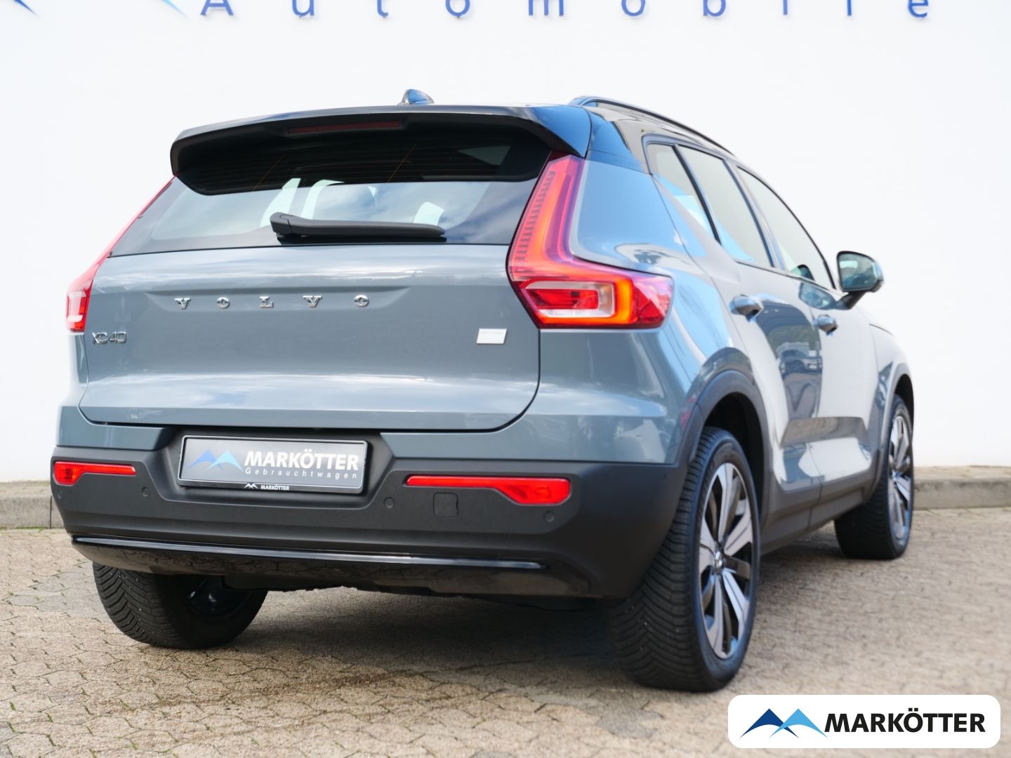 Volvo XC40 P8 Pure Electric Ultimate AHK/STHZ/PANO