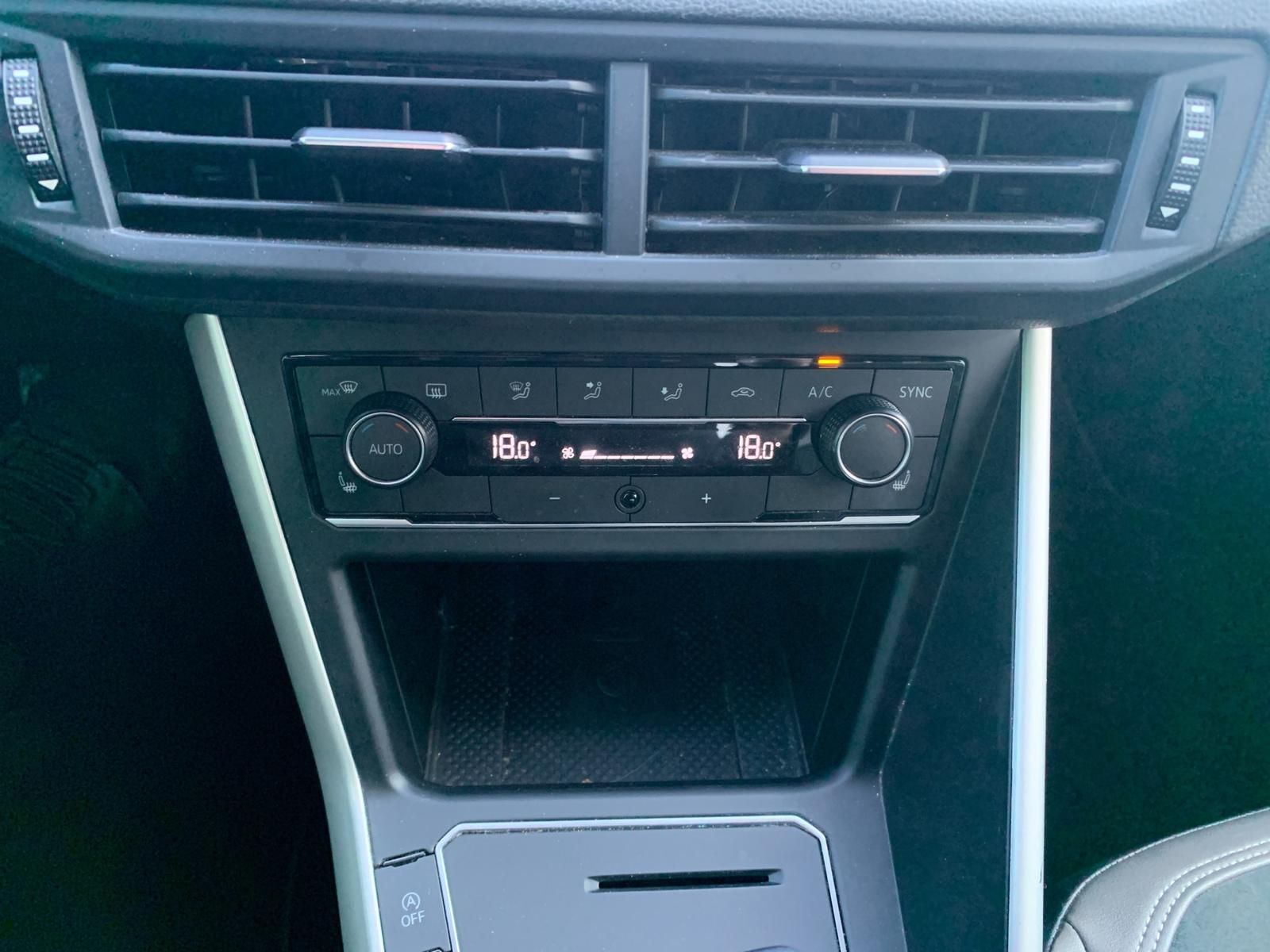 Volkswagen Polo VI HIGHLINE - Samsaru's Car Outlet
