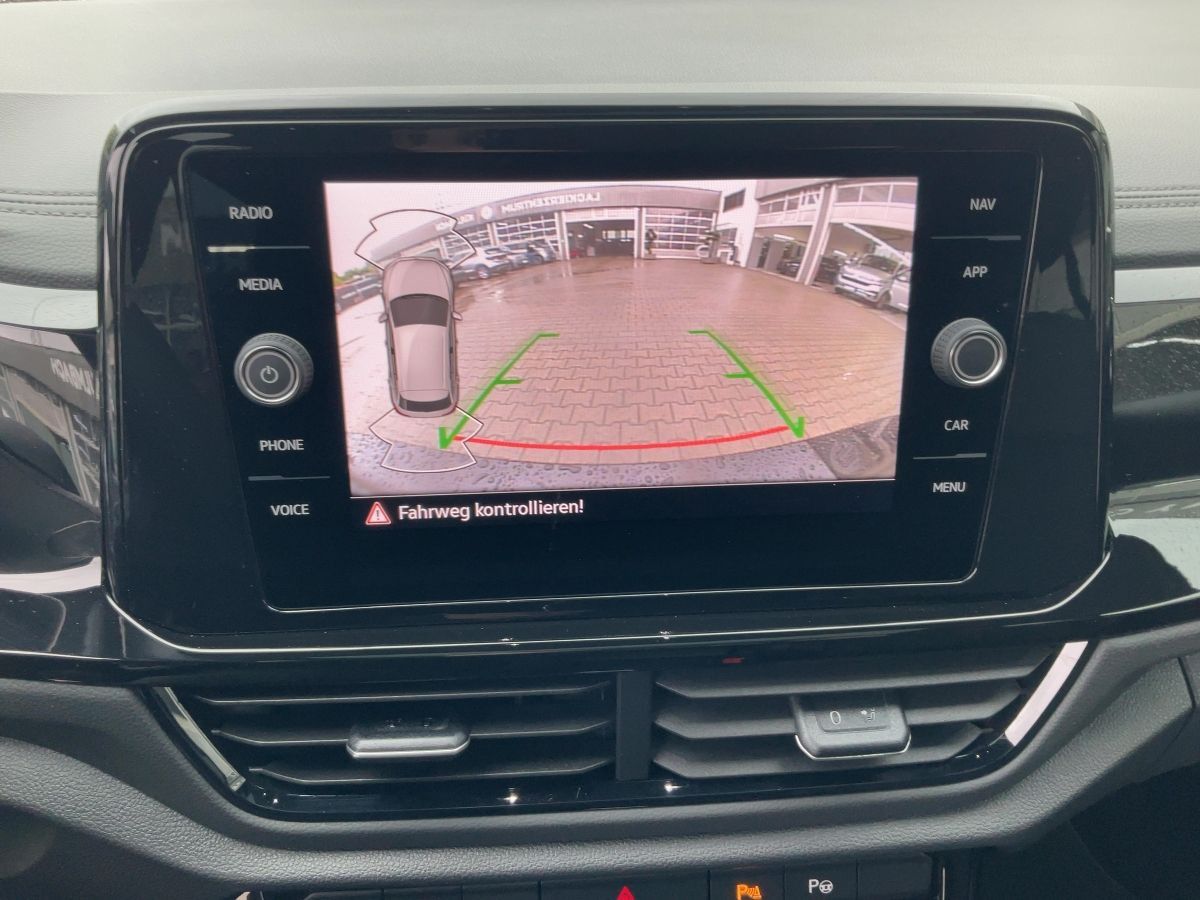 Volkswagen T-Roc 1.5 TSI DSG STYLE - Samsaru's Car Outlet