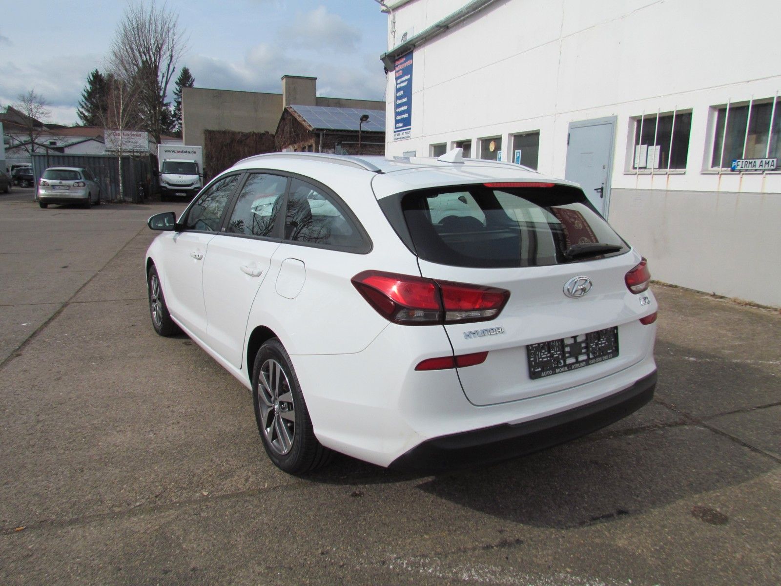 Hyundai i30 cw Trend - Samsaru's Car Outlet
