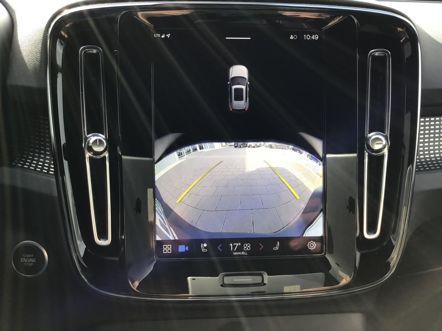 Volvo XC40 B3 Plus Dark - Samsaru's Car Outlet