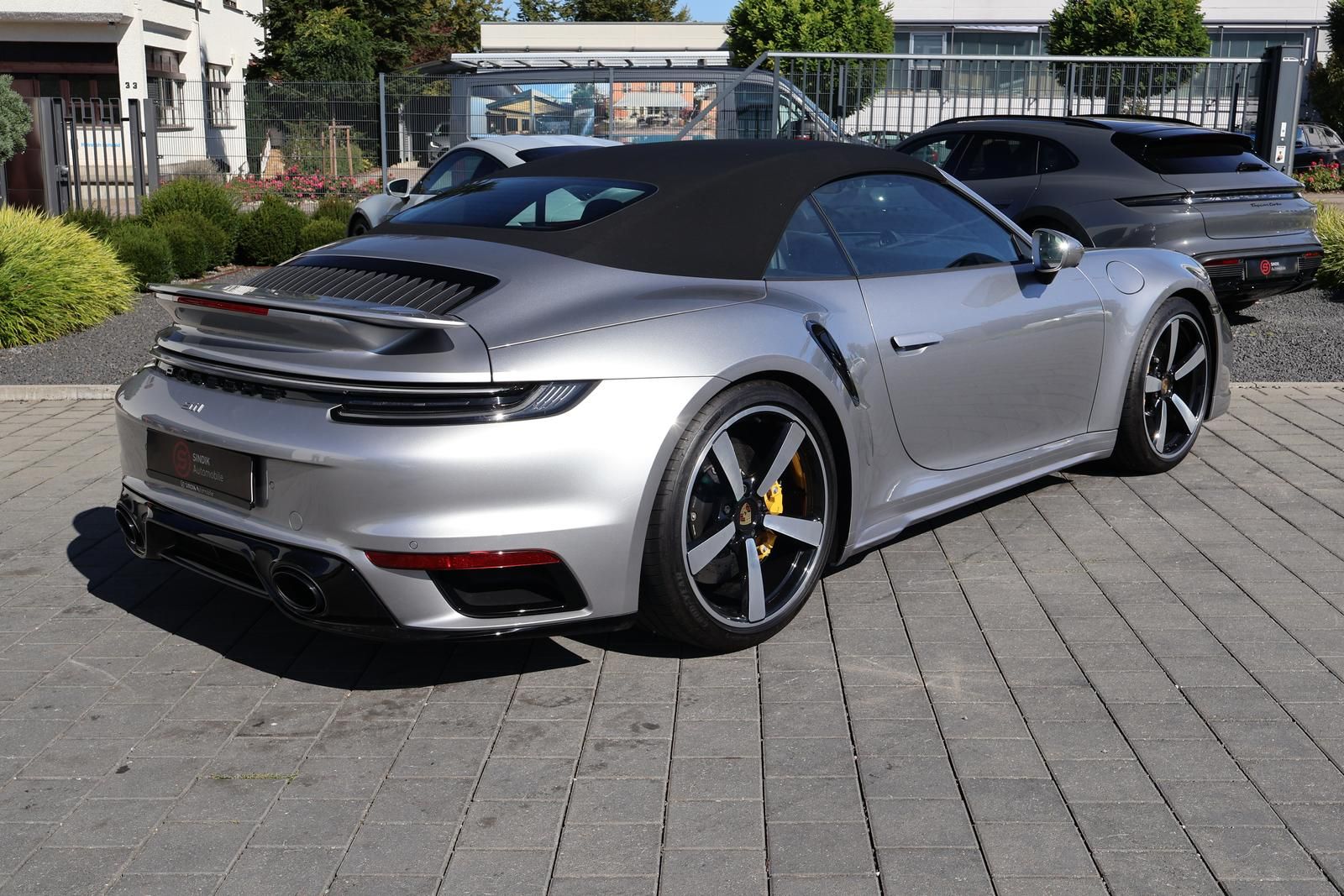 Porsche 992 - 911 Carrera Turbo S cabrio HERITAGE Manuf.