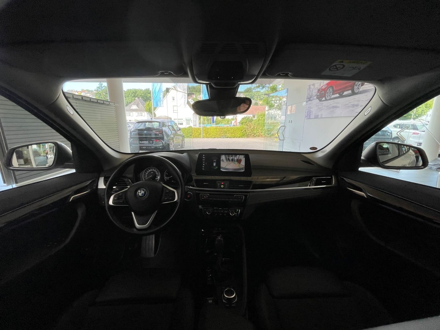 BMW X1 xDrive 25e Sport Line - Samsaru's Car Outlet