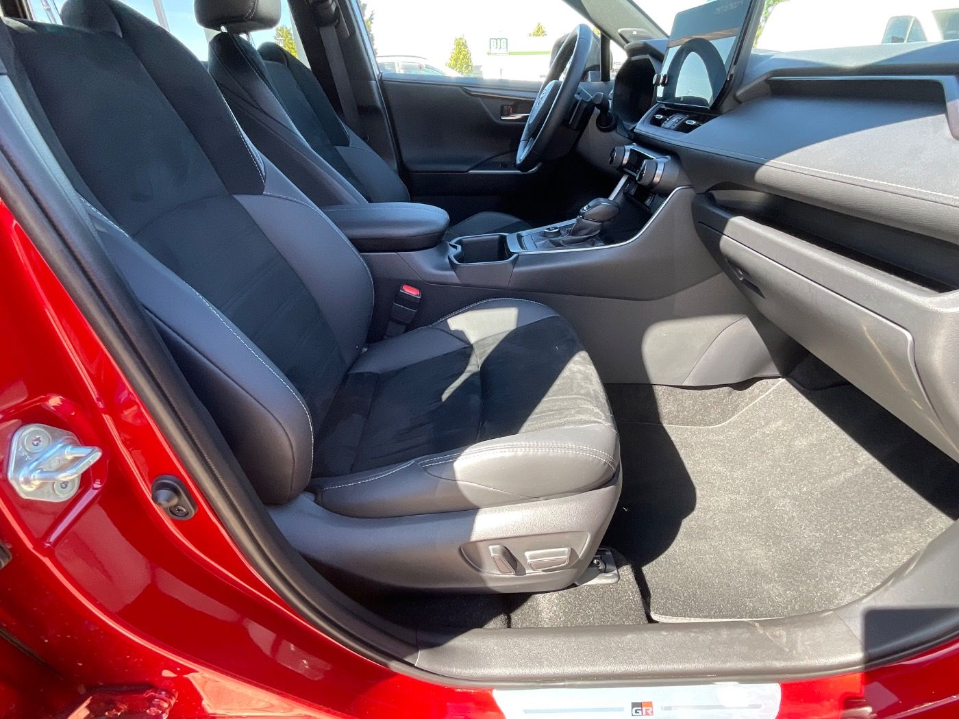 Toyota RAV4 2.5 PluginHybrid GR Sport - Samsaru's Car Outlet