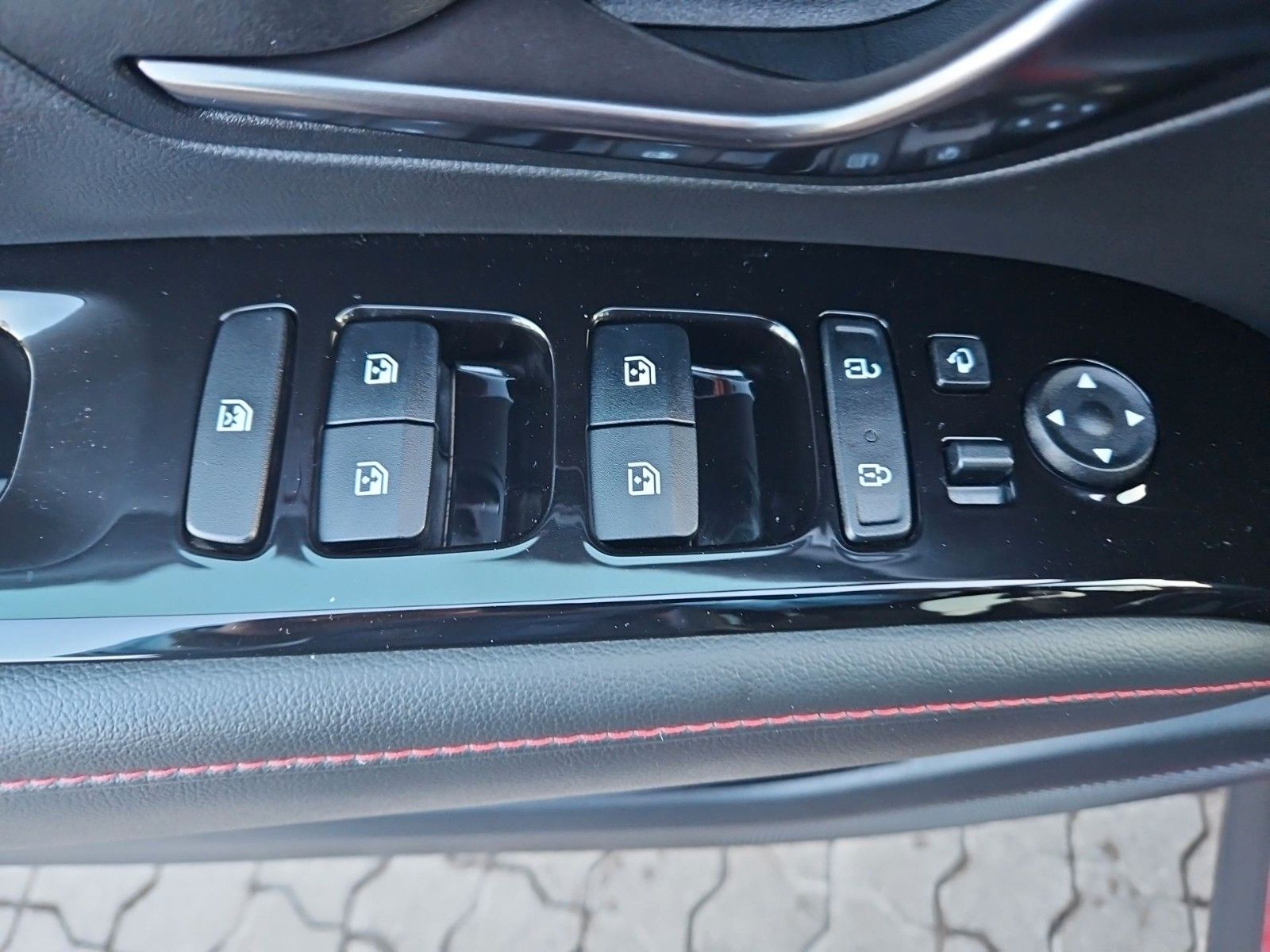Hyundai TUCSON 1.6 T-GDI PHEV N-Line DACHLACKIERUNG/ECS