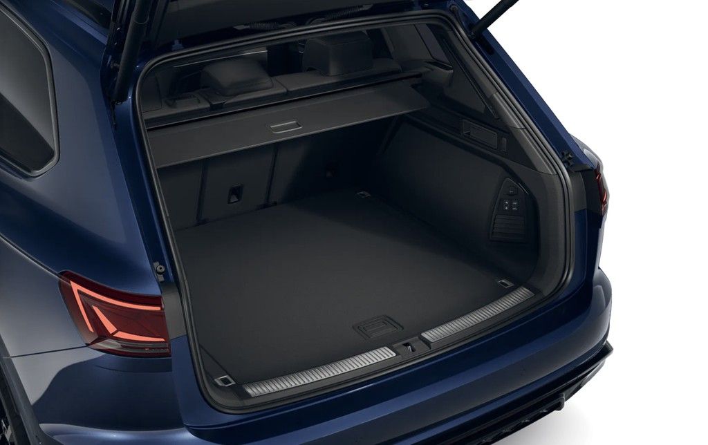 Volkswagen Touareg 3.0TDI R-Line Black Style Wankstabi Pano