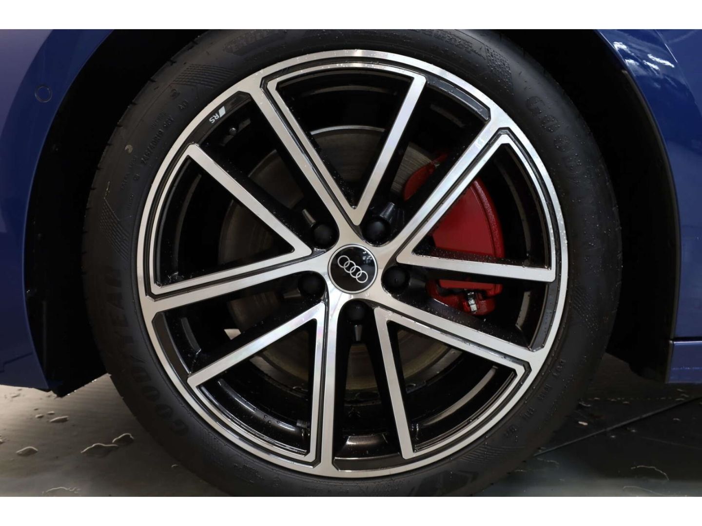 Audi A5 Avant e-hybrid quattro S line AHK/P-Dach/360