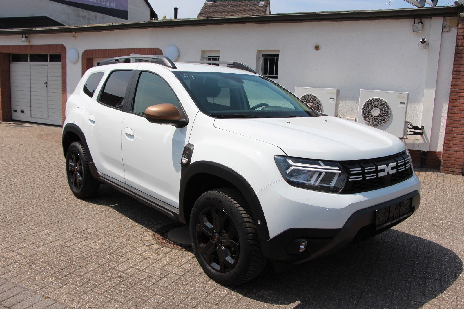 Dacia Duster TCe 150 EDC Extreme - Samsaru's Car Outlet