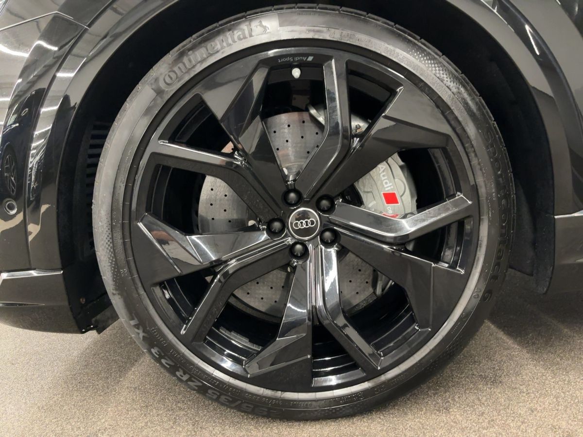 Audi RS Q8 tiptr. STDHZG MATRIX HUD PANO 360°K