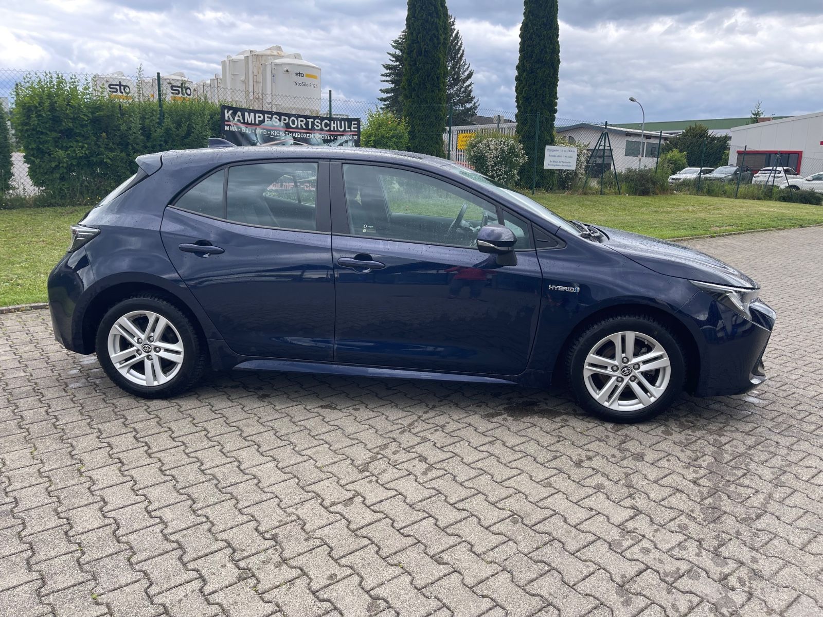 Toyota Corolla Hybrid Business Edition - Samsaru's Car Outlet