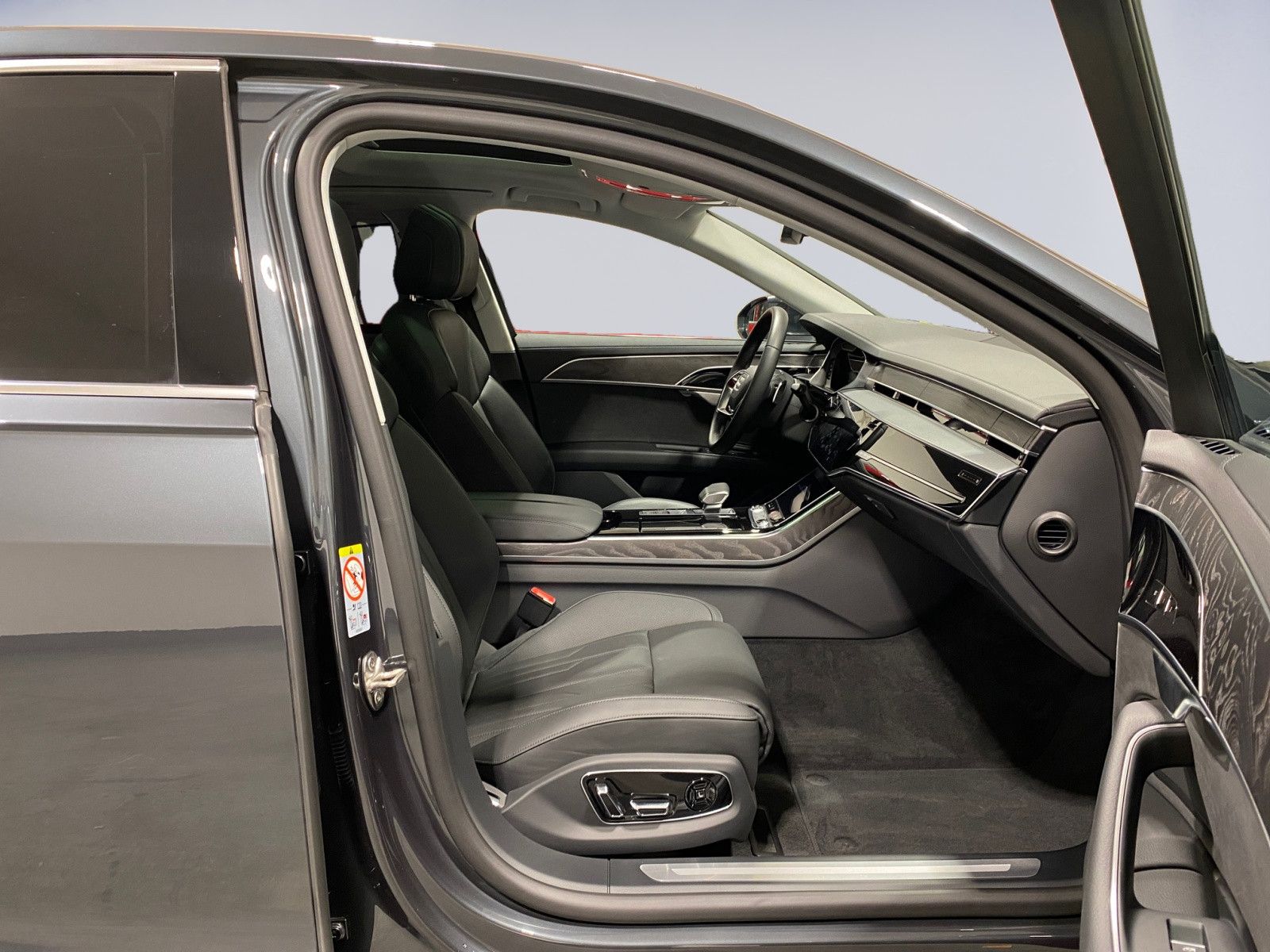 Audi A8 50 TDI L quattro - Samsaru's Car Outlet