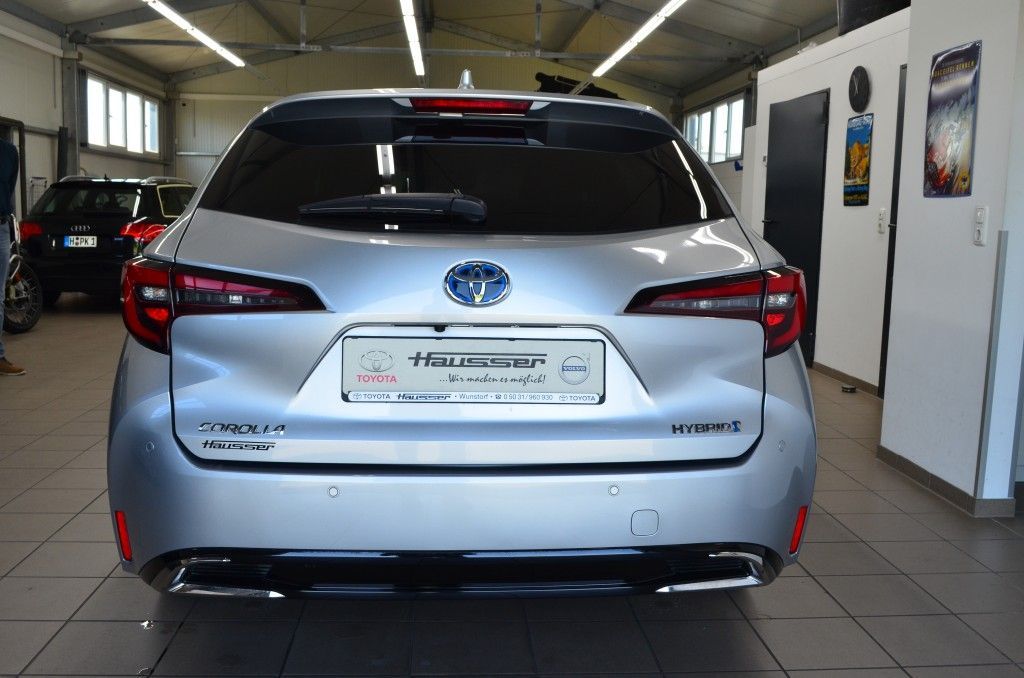 Toyota Corolla TS 1.8 Hybrid - Samsaru's Car Outlet