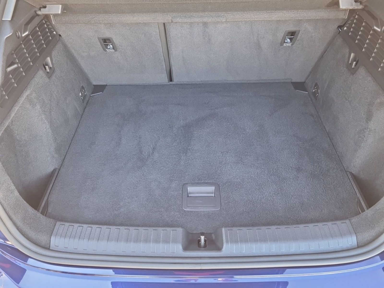Audi A3 Sportback 35 TFSI Advanced - Samsaru's Car Outlet