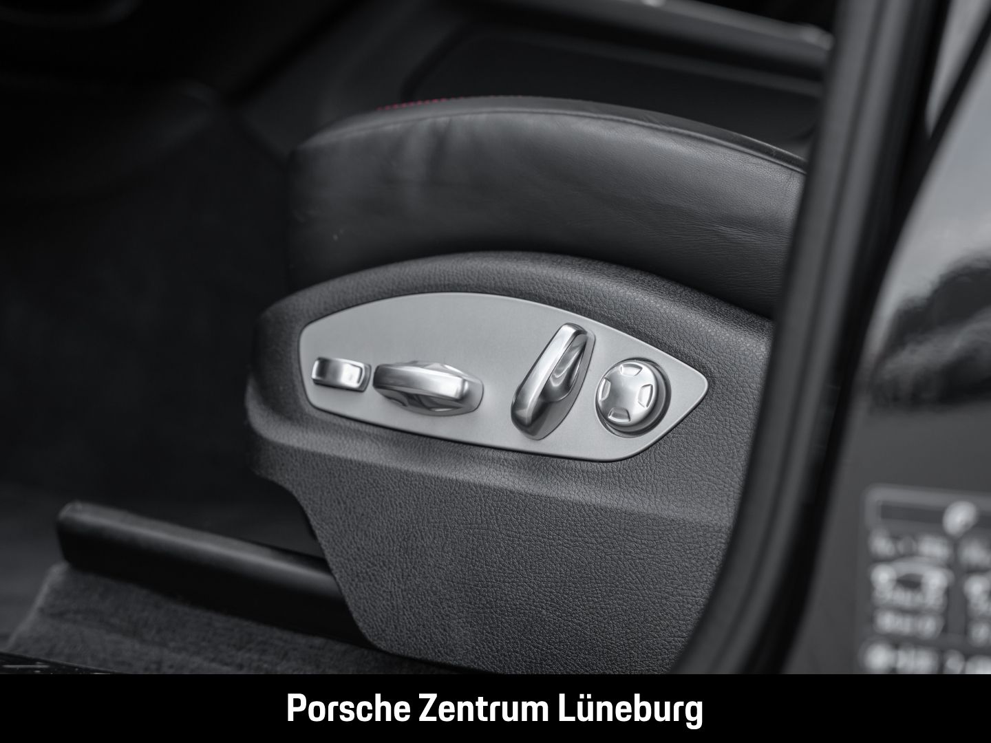 Porsche Macan GTS - Samsaru's Car Outlet