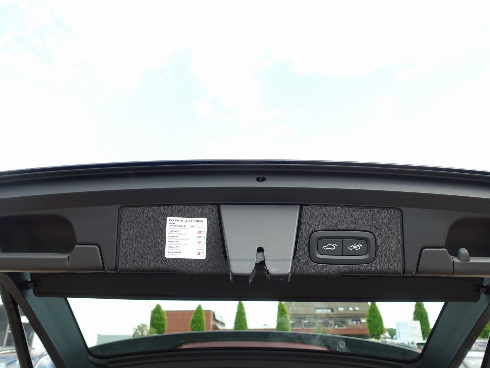 Volvo XC60 Black Edition Plus T6 AWD - Samsaru's Car Outlet