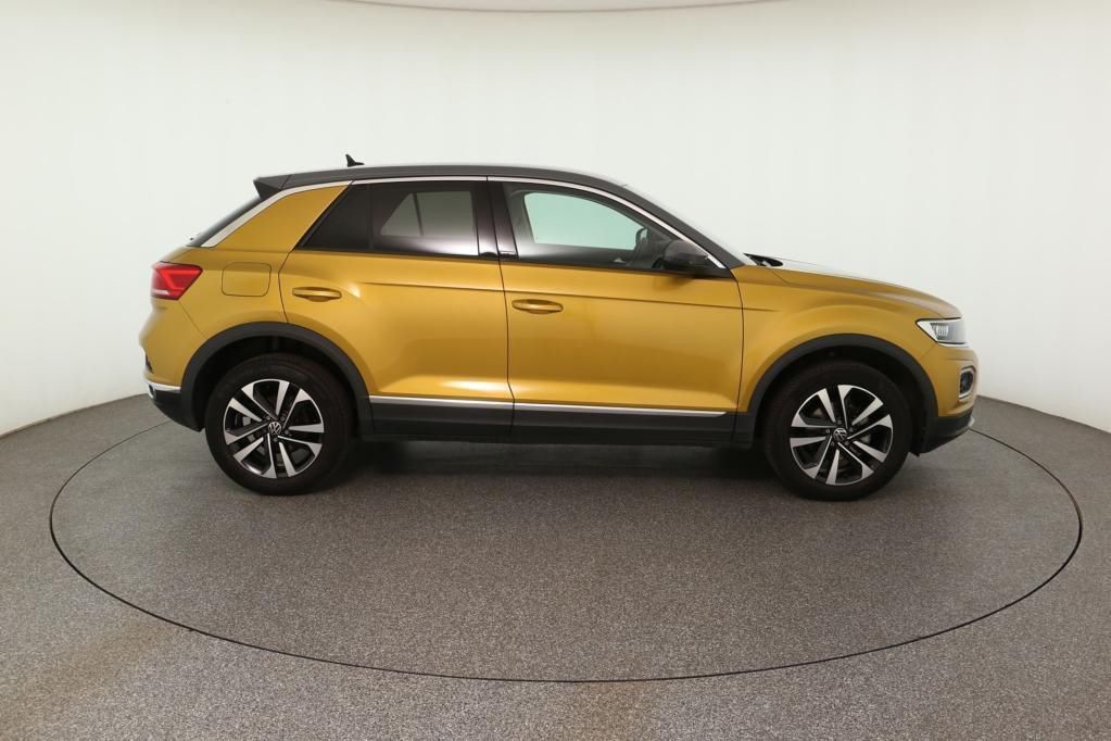 Volkswagen T-Roc 1.5 TSI DSG - Samsaru's Car Outlet