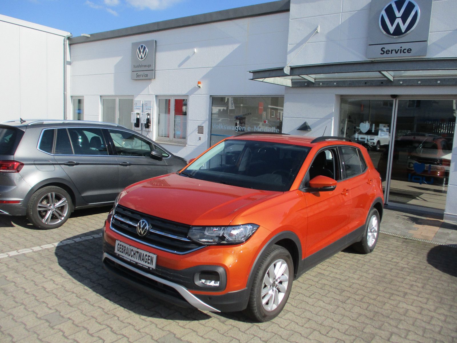 Volkswagen T-Cross Life - Samsaru's Car Outlet