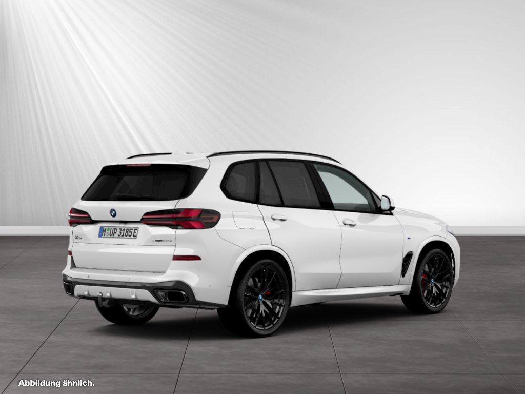 BMW X5 xDrive50e M Sport Pro|AHK|Pano|22"LM