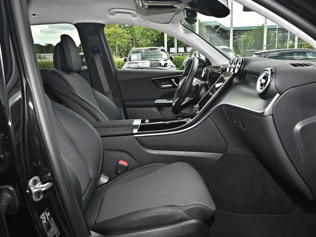 Mercedes-Benz GLC 300 de 4M Avantgarde Advanced Plus - Samsaru's Car Outlet