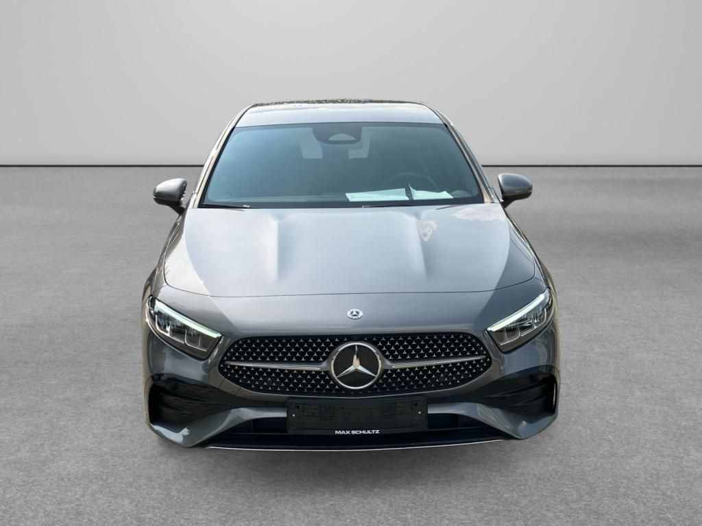 Mercedes-Benz A 200 d AMG Line - Samsaru's Car Outlet