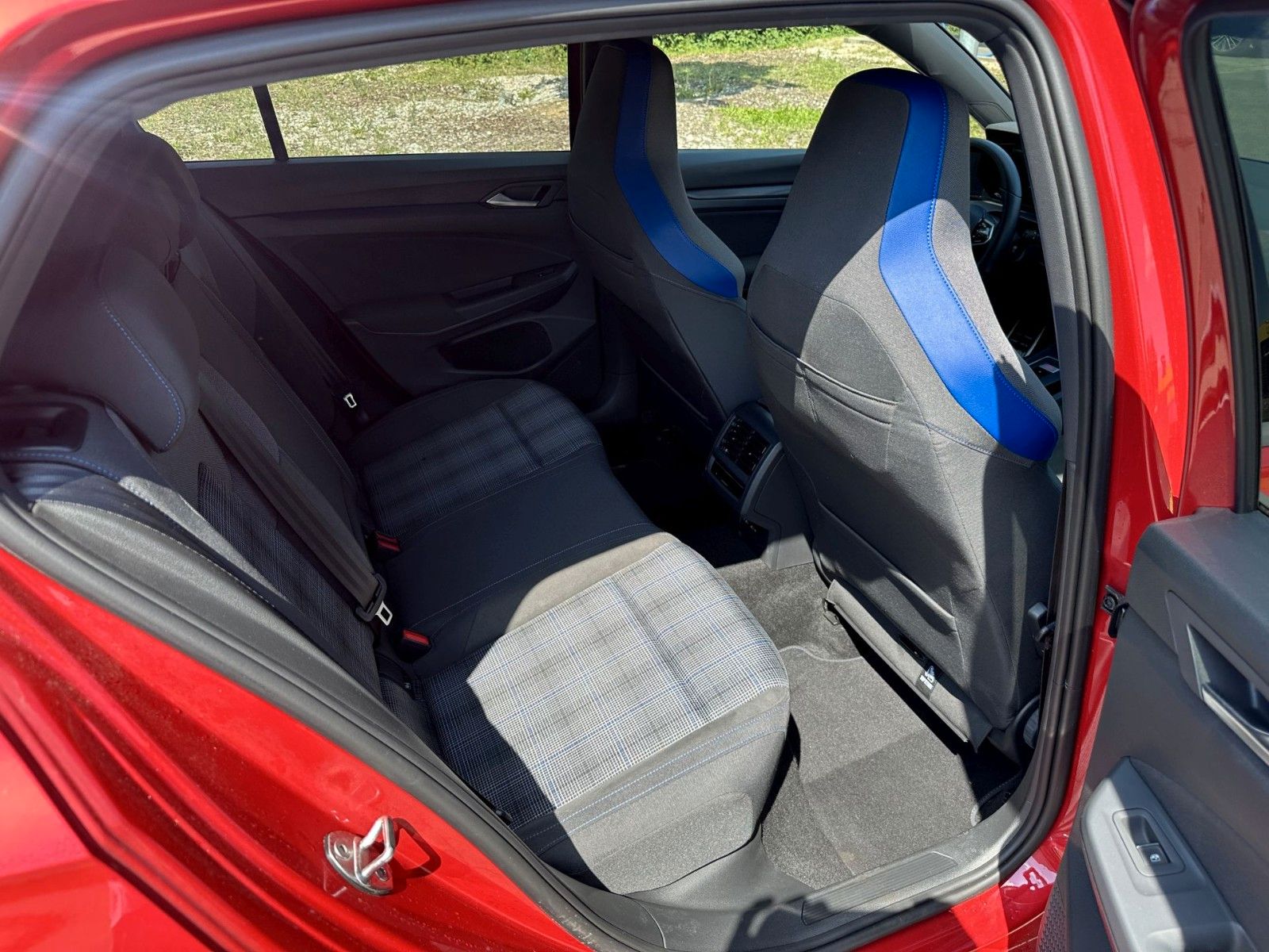 Volkswagen Golf VIII 1.4 GTE eHybrid - Samsaru's Car Outlet