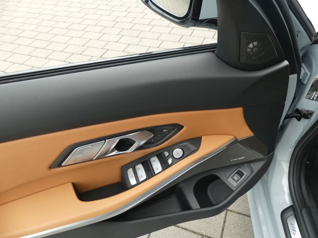 BMW 320 d xDriv Tou M Sport PRO ACC°Pano-Mem.°Stdhzg