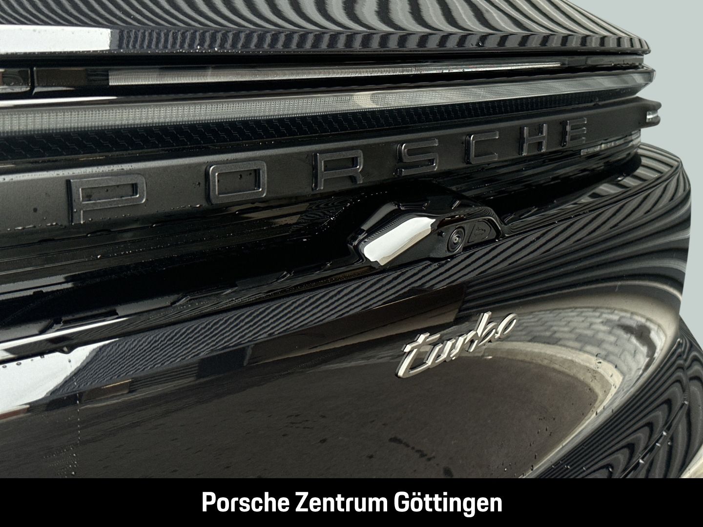 Porsche Macan Turbo Burmester HA-Lenkung InnoDrive LED