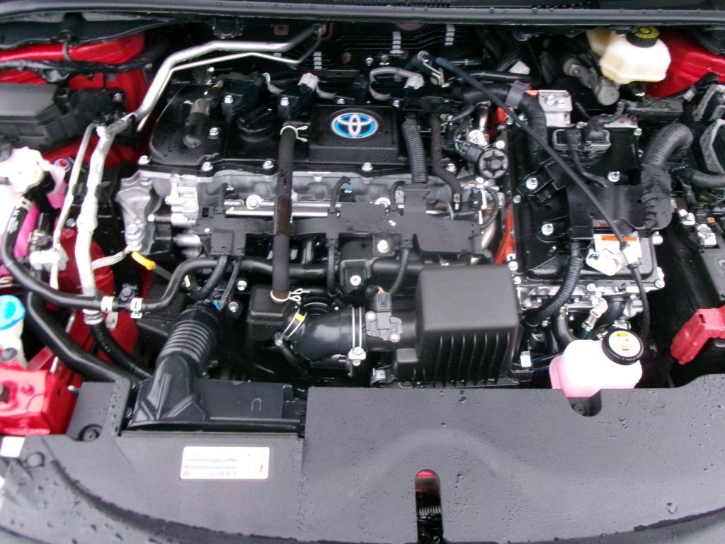Toyota Corolla 1.8 Hybrid - Samsaru's Car Outlet
