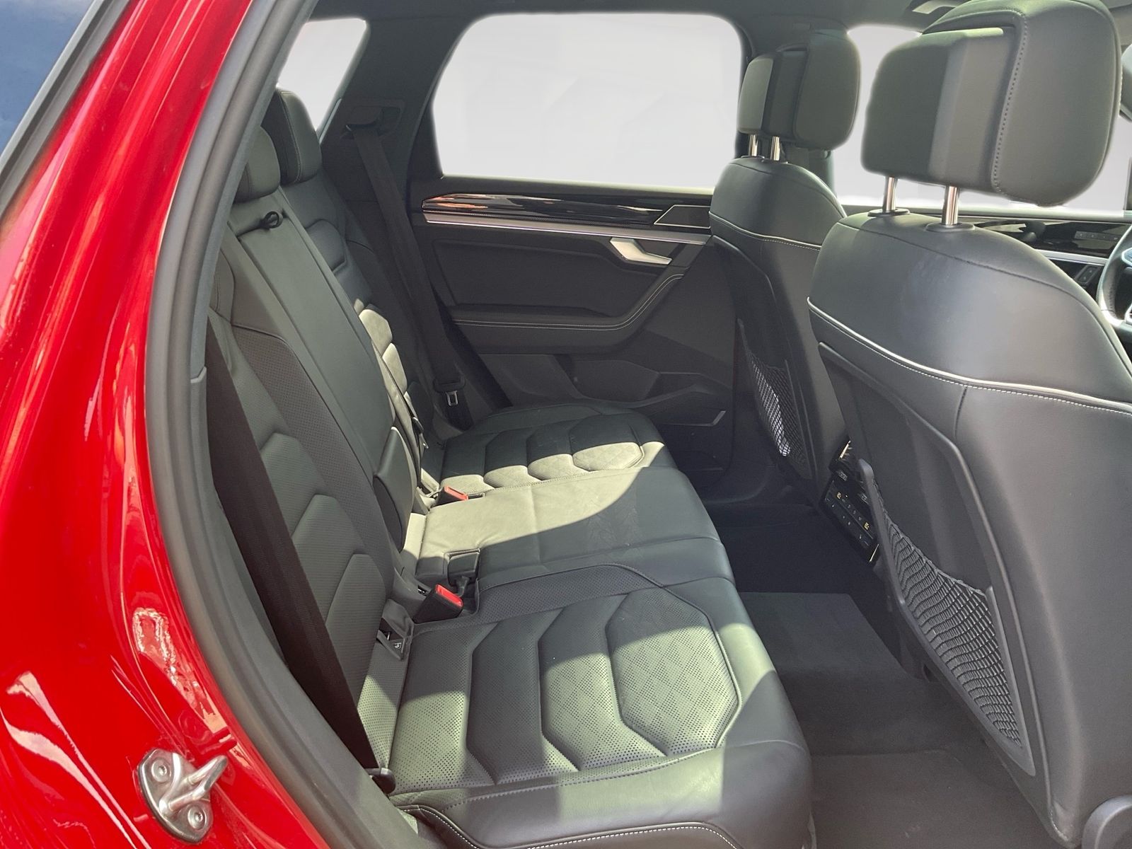 Volkswagen Touareg ELEGANCE 3.0TDI - Samsaru's Car Outlet