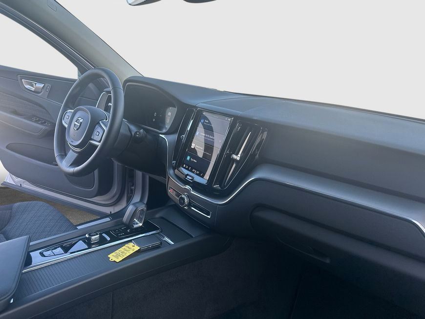 Volvo XC60 B5 B AWD Core GJR SiH AHK FIS WINTER