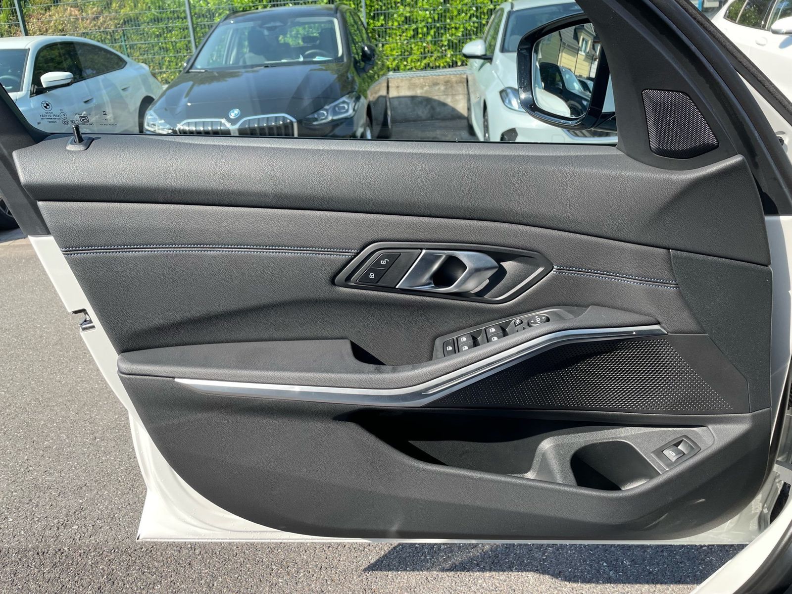 BMW 320d Touring M Sport || Pano Head-Up HiFi 360°