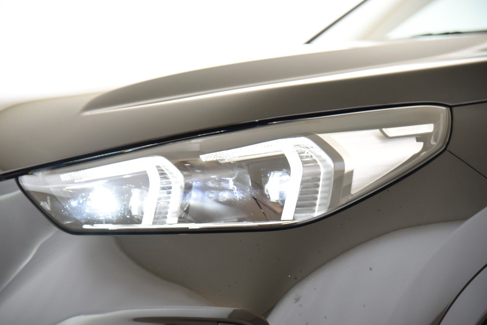 BMW X1 xDrive23d M Sportpaket - Samsaru's Car Outlet
