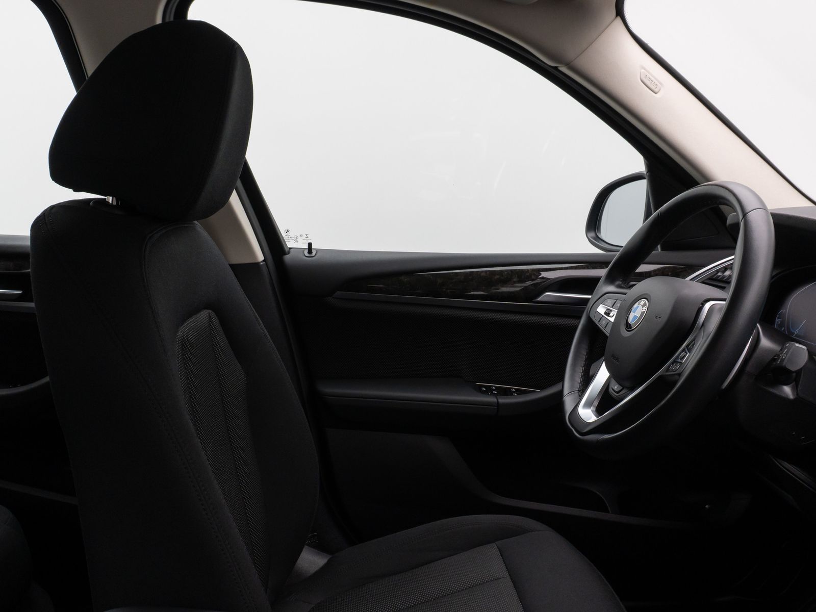 BMW X3 xD30e Kamera DAB HiFi Lenkrhzg Komfort Alarm