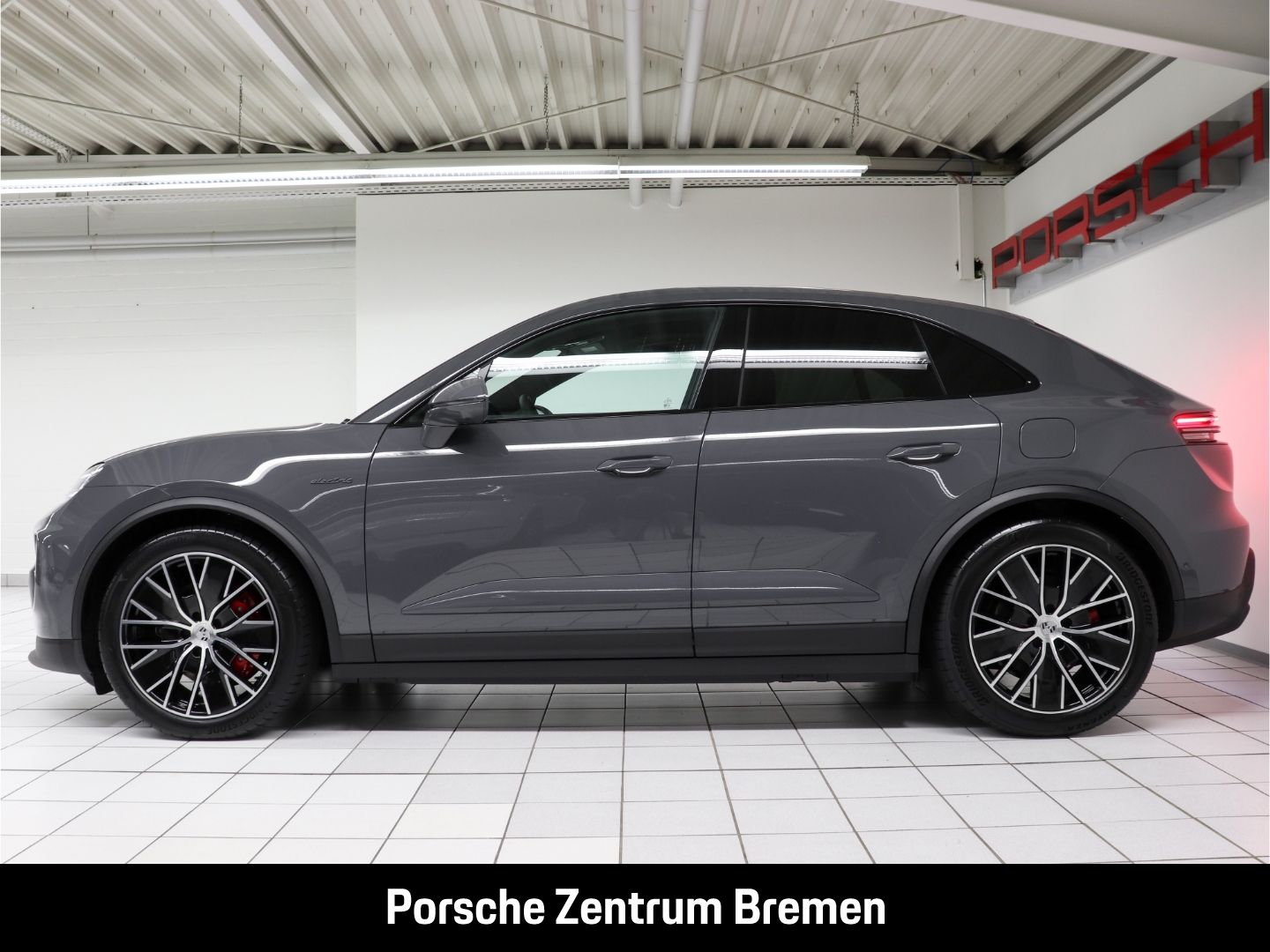Porsche Macan 4S - Samsaru's Car Outlet
