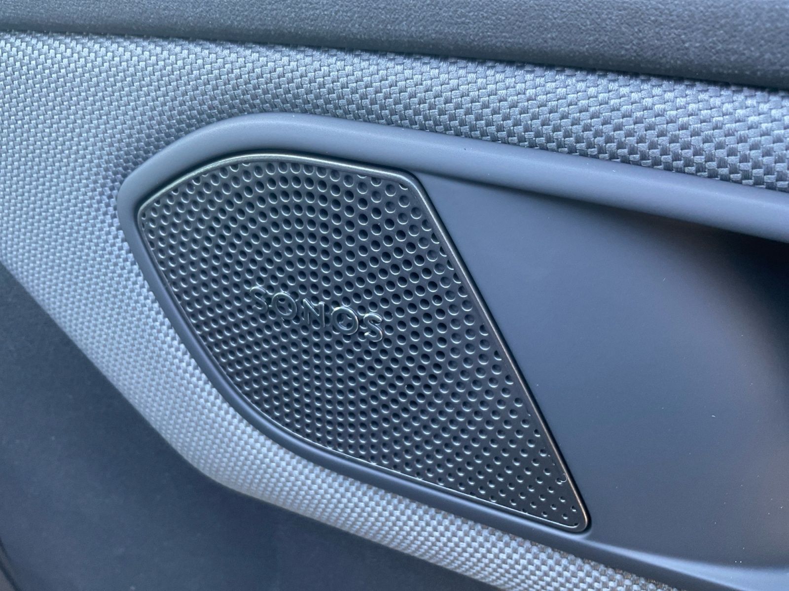 Audi Q3 SUV e-hybrid 2x S line MATRIX AHK HUD SONOS