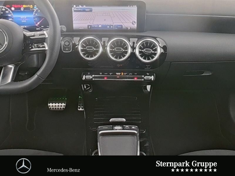 Mercedes-Benz A 200 AMG Advanced Plus - Samsaru's Car Outlet