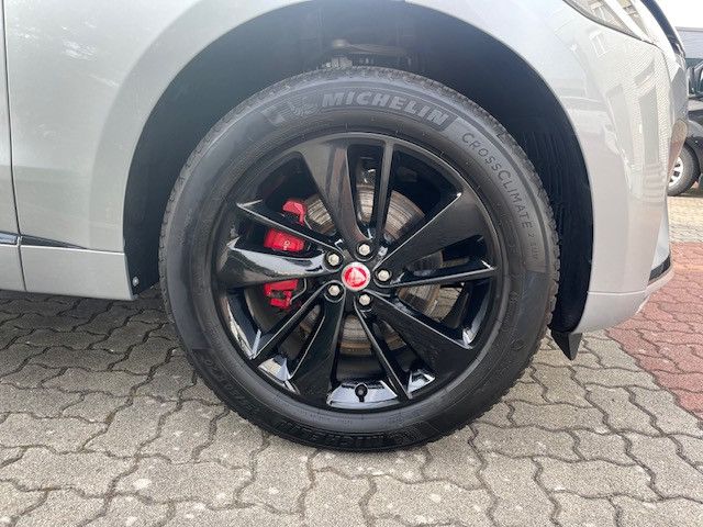 Jaguar F-Pace D200 R-DYNAMIC SE AWD *Pano|20"LMF|LED*