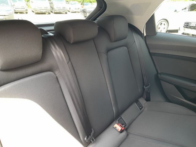 Audi A1 Sportback advanced 30 TFSI S - Samsaru's Car Outlet