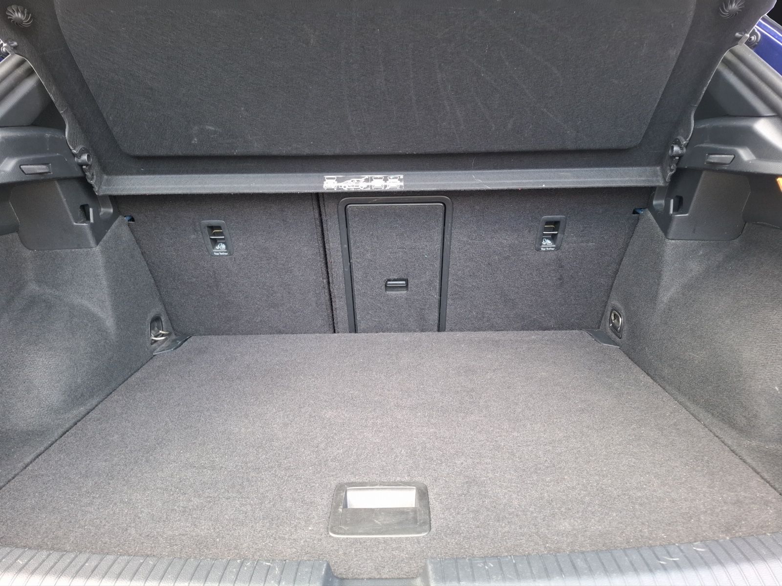 Volkswagen T-Roc R DSG 4M - Samsaru's Car Outlet