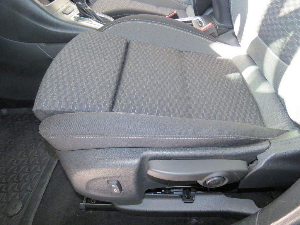 Opel Astra Sports Tourer 1.5D - Samsaru's Car Outlet