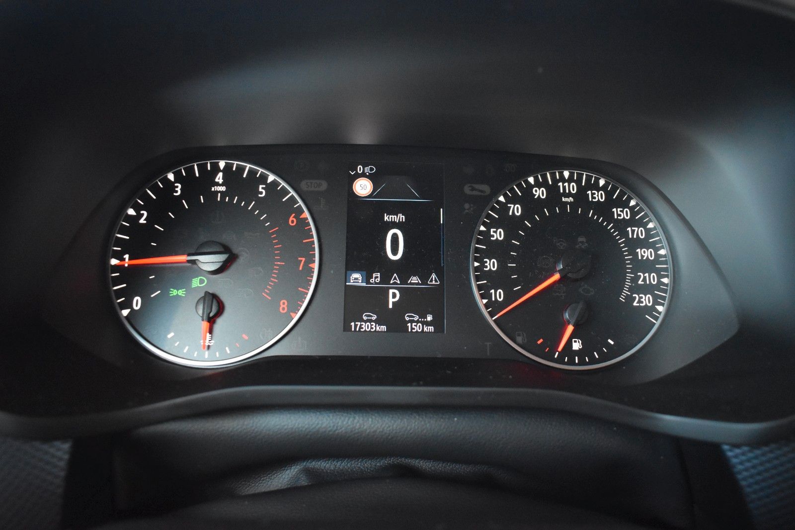 Renault Arkana TCe 140 Automatik Zen - Samsaru's Car Outlet