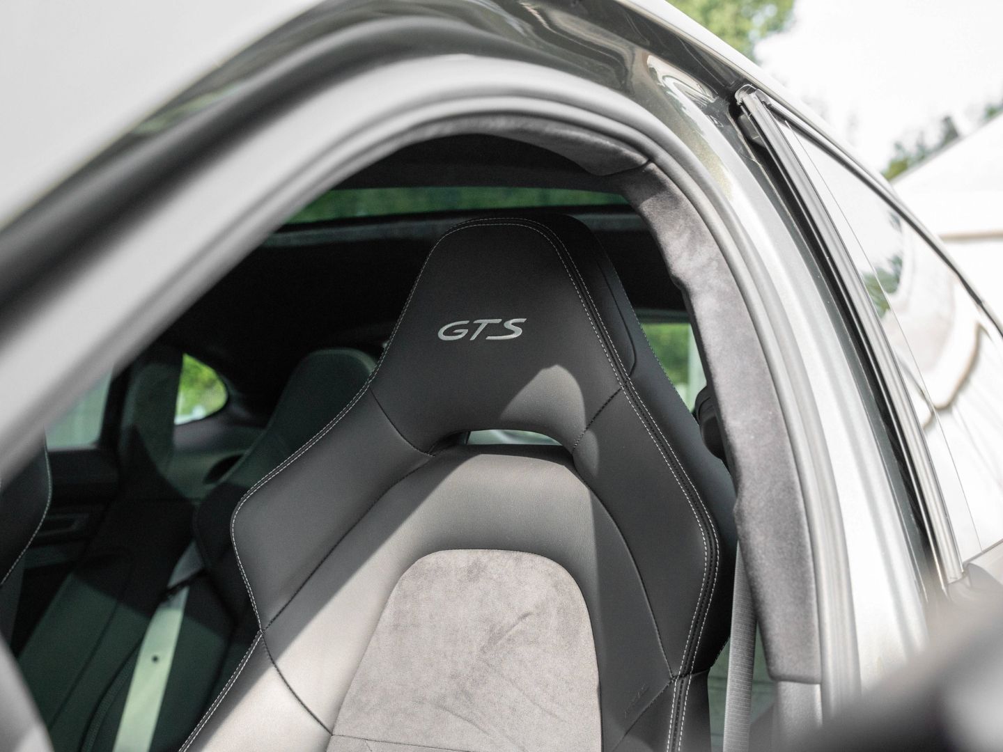 Porsche Panamera GTS Matrix Burmester Standheizung HUD