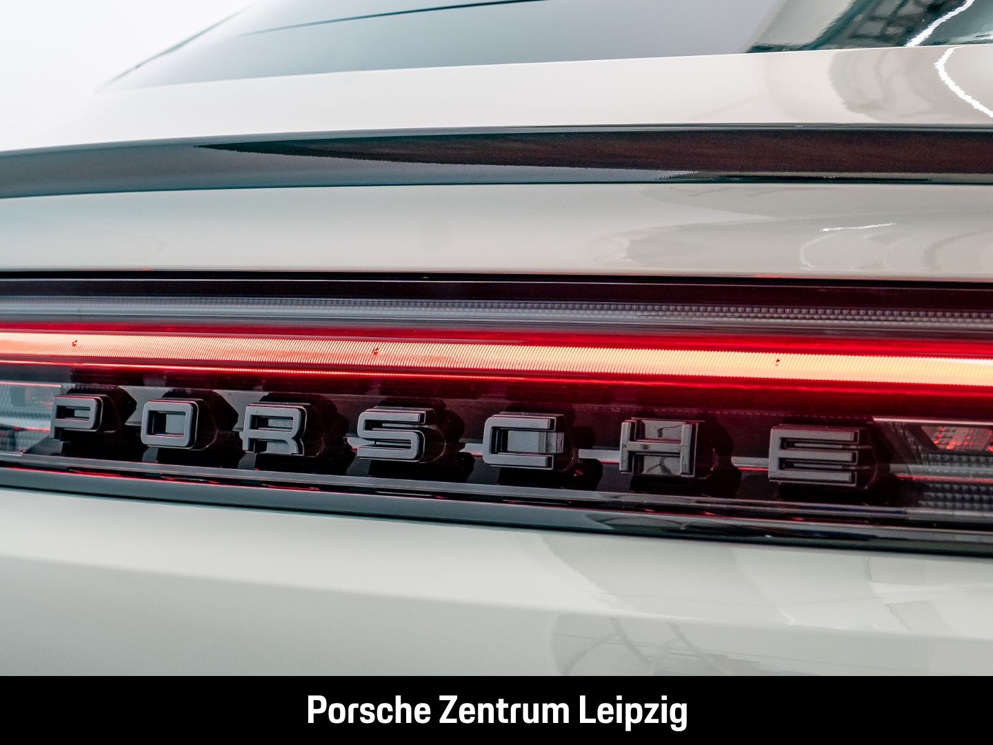 Porsche Cayenne S Coupe HD Massage PDCC InnoDrive HeadUp