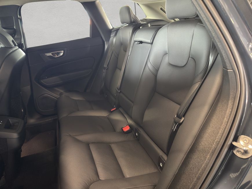 Volvo XC60 B5 B AWD Core