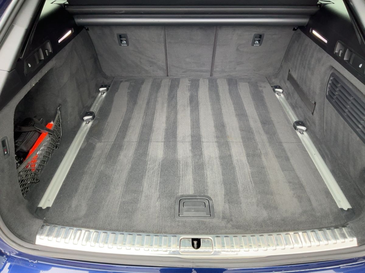 Audi A6 Avant 50 TDI QU S-LINE - Samsaru's Car Outlet