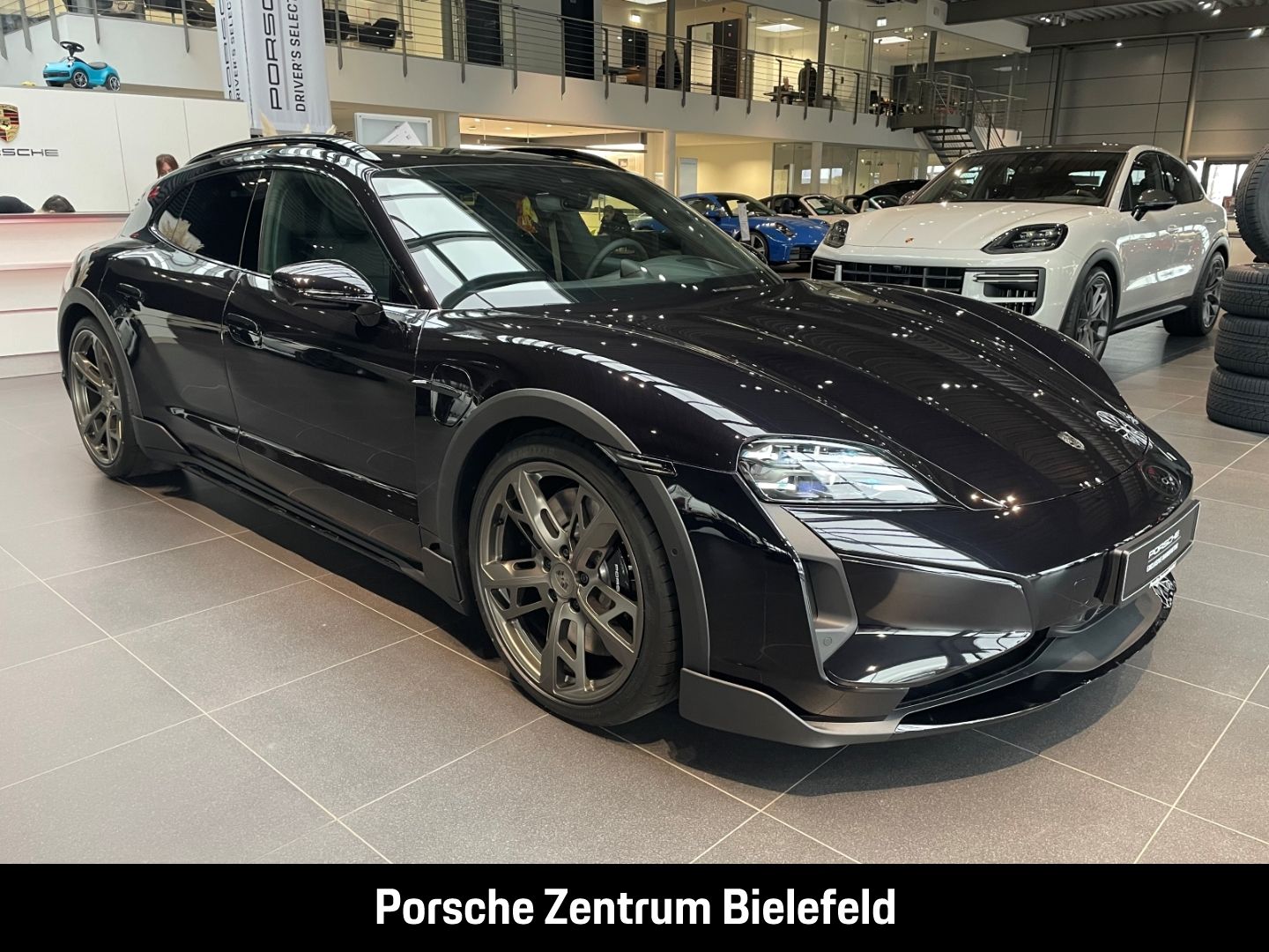 Porsche Taycan Turbo HA-Lenkung InnoDrive Sitzbelüftung