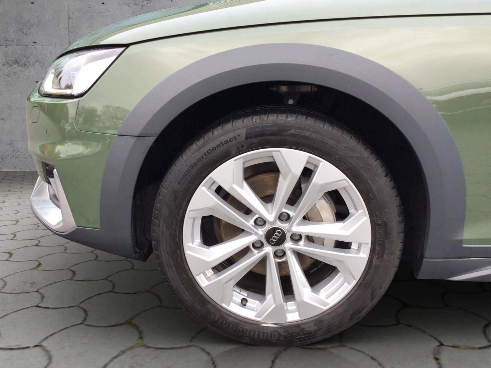 Audi A4 allroad 40 TDI quattro S-tronic AHK ** Busine