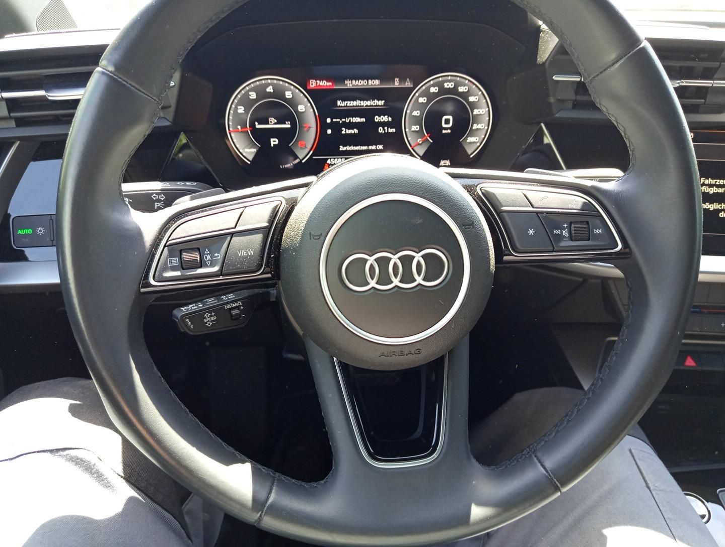 Audi A3 30 TFSI S line LED/Navi/SHZ/DAB/Allwetter