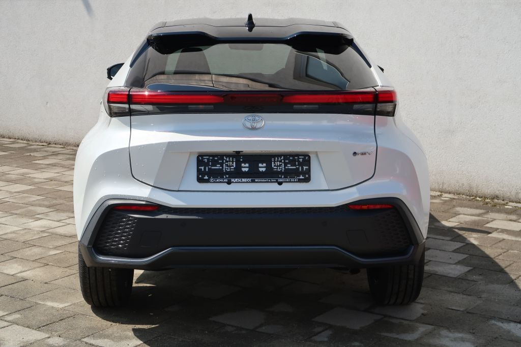 Toyota C-HR 1.8 Hybrid - Samsaru's Car Outlet